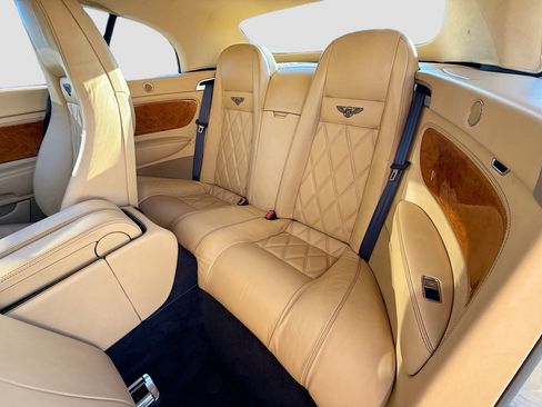 Used 2011 Bentley Continental GTC image 18