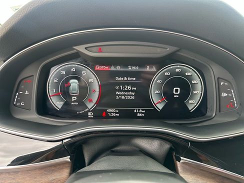 Used 2025 Audi Q8 Prestige AWD/4WD image 18