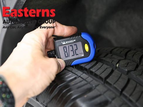 Used 2021 Chevrolet Traverse LT image 29