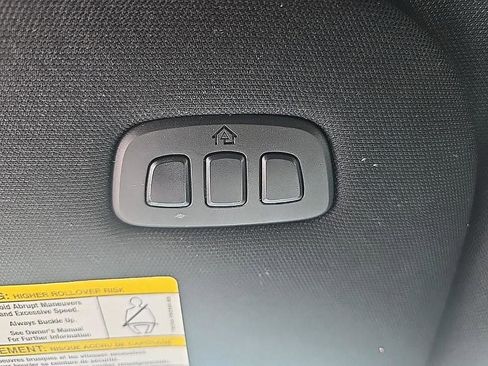 Used 2019 Ford Expedition XLT w/ Equipment Group 202A AWD/4WD image 29