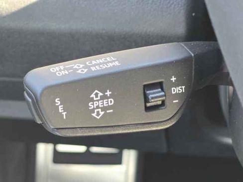 New 2025 Audi SQ5 Prestige image 21