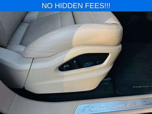 Used 2022 Porsche Cayenne Platinum Edition image 4