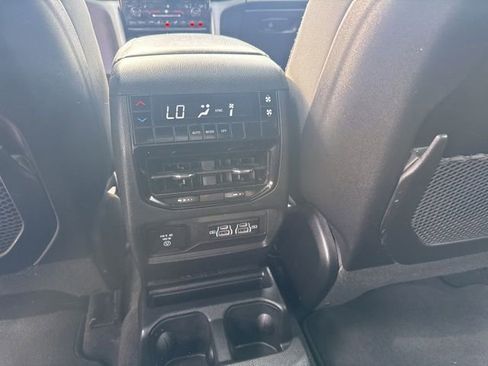 Used 2024 Jeep Grand Cherokee L Laredo w/ Luxury Tech Group I image 28