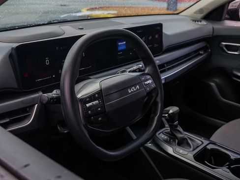 Used 2025 Kia K4 FWD image 14