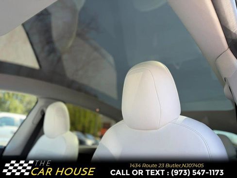 Used 2021 Tesla Model Y Long Range image 17