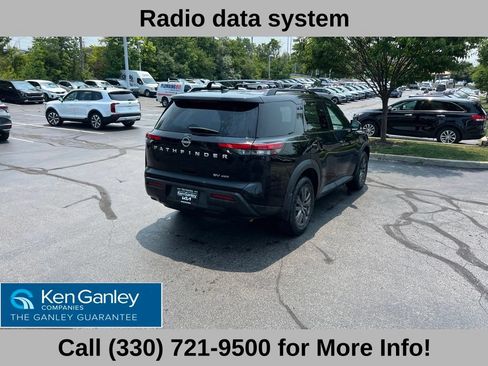 Used 2022 Nissan Pathfinder SV AWD/4WD image 10