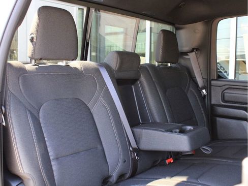 New 2026 RAM 1500 Express AWD/4WD image 28