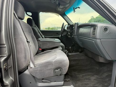 Used 2002 Chevrolet Silverado 2500 LS AWD/4WD image 14