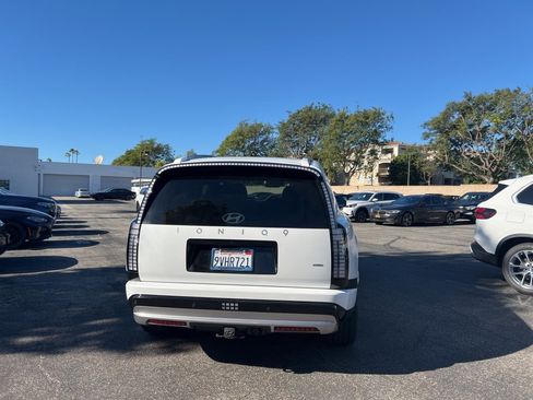 Used 2026 Hyundai Ioniq 9 Limited image 6