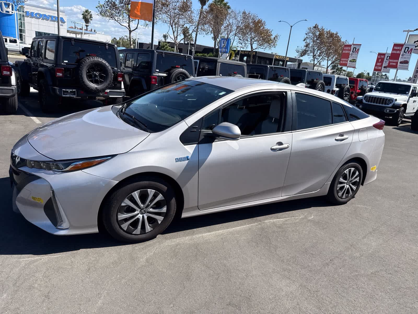 Used 2022 Toyota Prius Prime XLE FWD image 19