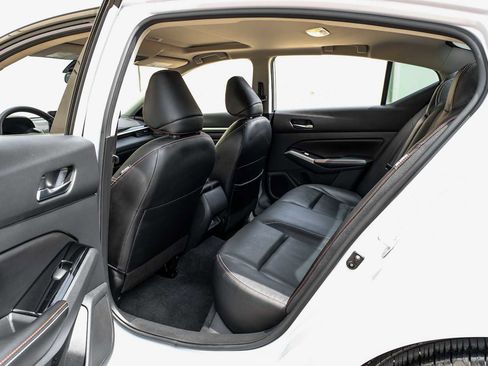 Used 2023 Nissan Altima 2.5 SR w/ SR Premium Package image 38