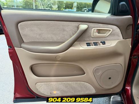 Used 2004 Toyota Sequoia SR5 RWD image 17