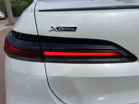 Used 2025 BMW 760i xDrive AWD/4WD image 40