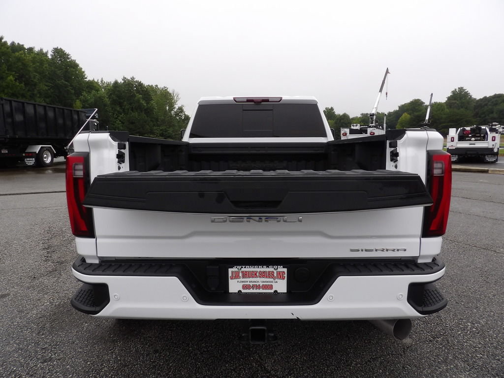 Used 2024 GMC Sierra 3500 Denali Ultimate AWD/4WD image 48
