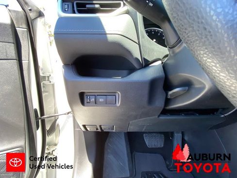 Certified 2022 Toyota RAV4 LE w/ Carpet Mat Package (TMS) AWD/4WD image 36