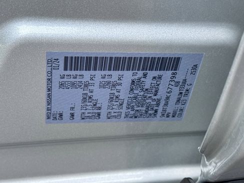 Certified 2024 Nissan Rogue SV image 35