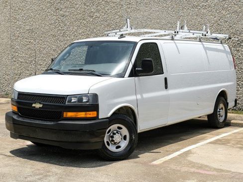 Used 2019 Chevrolet Express 2500 Extended w/ Driver Convenience Package RWD image 5