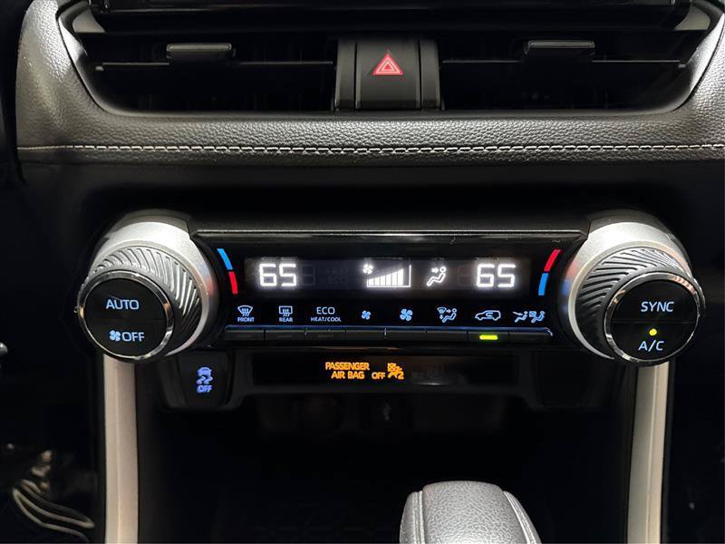 Used 2020 Toyota RAV4 LE AWD/4WD image 26