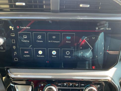Certified 2024 GMC Sierra 2500 AT4 w/ AT4 Premium Plus Package AWD/4WD image 16