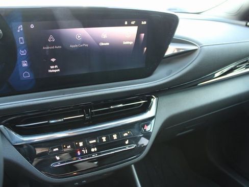 Used 2024 Buick Envista Avenir image 7