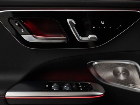 New 2026 Mercedes-Benz C 43 AMG 4MATIC Sedan image 19
