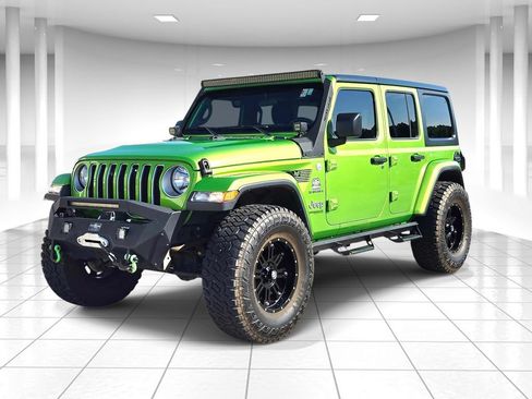 Used 2018 Jeep Wrangler Unlimited Sahara w/ Safety Group AWD/4WD image 7