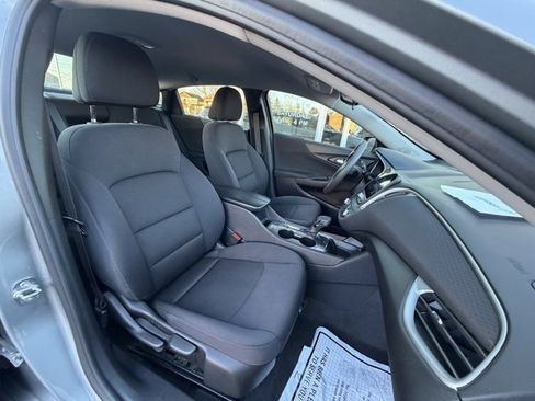 Used 2023 Chevrolet Malibu LT image 12