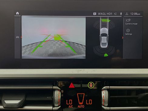 Used 2021 BMW 430i Coupe w/ Convenience Package image 27