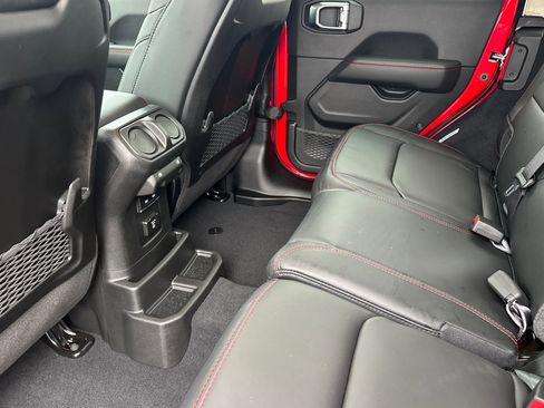 New 2026 Jeep Wrangler Unlimited Rubicon image 11