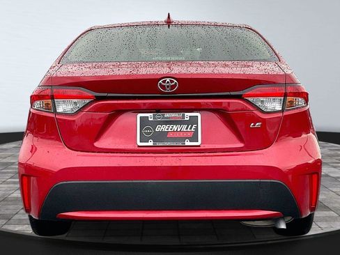 Used 2021 Toyota Corolla LE image 5