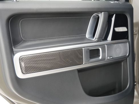 Used 2022 Mercedes-Benz G 63 AMG 4MATIC w/ Seat Comfort Package image 13