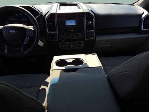 Used 2018 Ford F150 XLT image 12