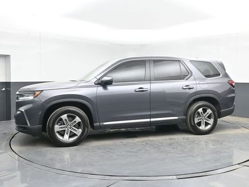 Certified 2025 Honda Pilot EX-L image 6