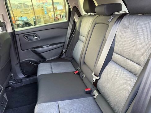 Used 2024 Nissan Rogue SV image 22