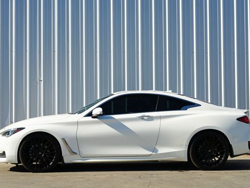 Used 2021 INFINITI Q60 3.0t Luxe w/ Essential Package image 8