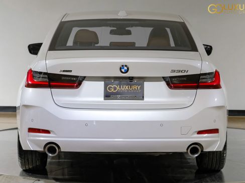 Used 2025 BMW 330i xDrive Sedan AWD/4WD image 11