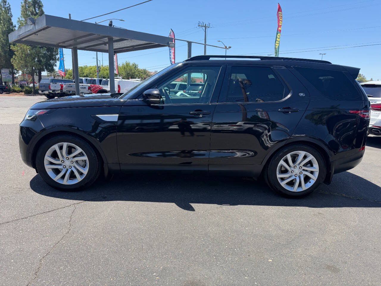 Used 2020 Land Rover Discovery HSE AWD/4WD image 9