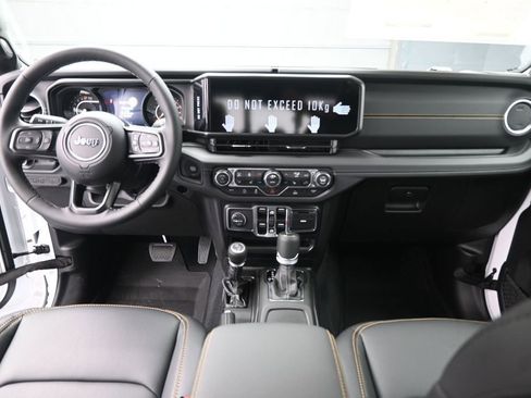 New 2026 Jeep Gladiator Sport AWD/4WD image 24