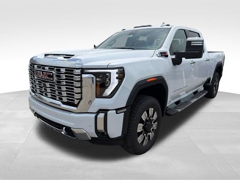 New 2026 GMC Sierra 2500 Denali w/ Denali Reserve Package AWD/4WD image 3