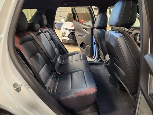 Certified 2025 Chevrolet Equinox RS AWD/4WD image 30