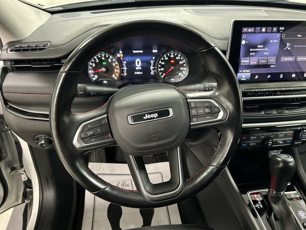 Used 2022 Jeep Compass Trailhawk w/ Trailhawk Convenience Group AWD/4WD image 4