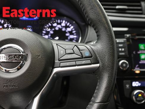 Used 2020 Nissan Rogue SL w/ Premium Package AWD/4WD image 16