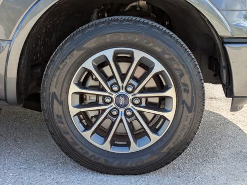 Used 2020 Ford F150 XLT w/ Equipment Group 302A Luxury RWD image 11