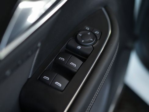 Used 2025 Buick Envision Preferred image 30