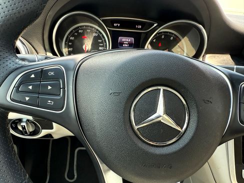 Used 2019 Mercedes-Benz GLA 250 4MATIC image 33