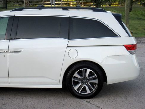 Used 2014 Honda Odyssey Touring Elite image 8