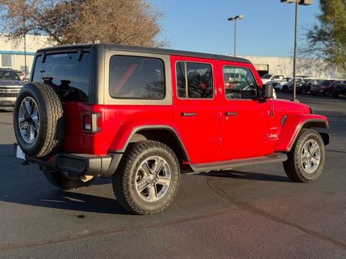 Used 2020 Jeep Wrangler Unlimited Sahara AWD/4WD image 7