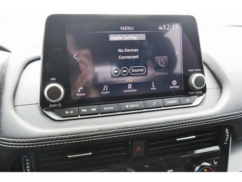 Used 2023 Nissan Rogue SV w/ SV Premium Package FWD image 19