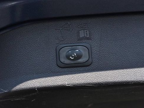 Used 2018 Ford Escape SEL w/ Ford Safe & Smart Package FWD image 24