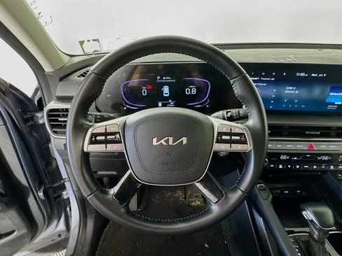 Certified 2024 Kia Telluride S w/ S Sunroof Package AWD/4WD image 11